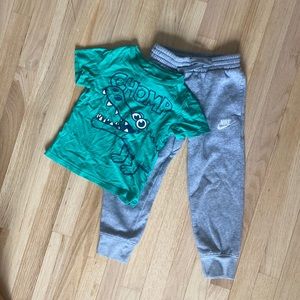 Cute and comfy boy’s play outfit size small